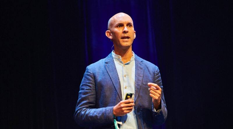 Anil Seth: A Beautiful Human Mind In An AI World