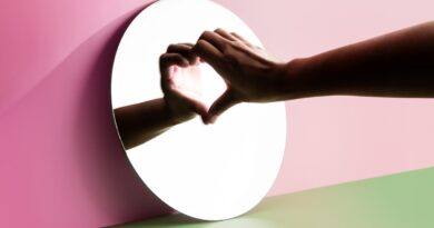 Love Across Generations: How Relationships Are Changing Surprisingly